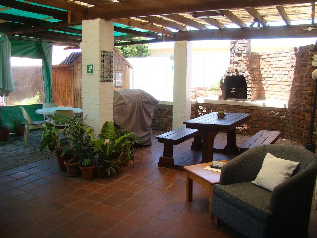 פורט אליזבת' Aqua Marine Guest House מראה חיצוני תמונה