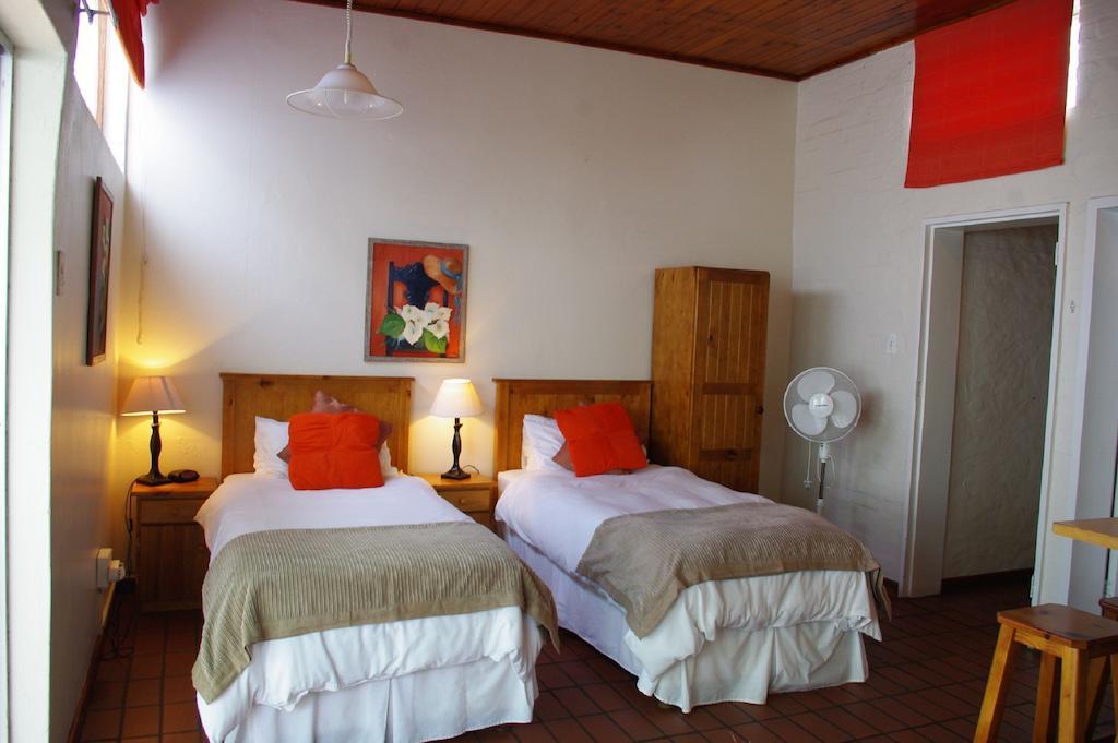 פורט אליזבת' Aqua Marine Guest House מראה חיצוני תמונה