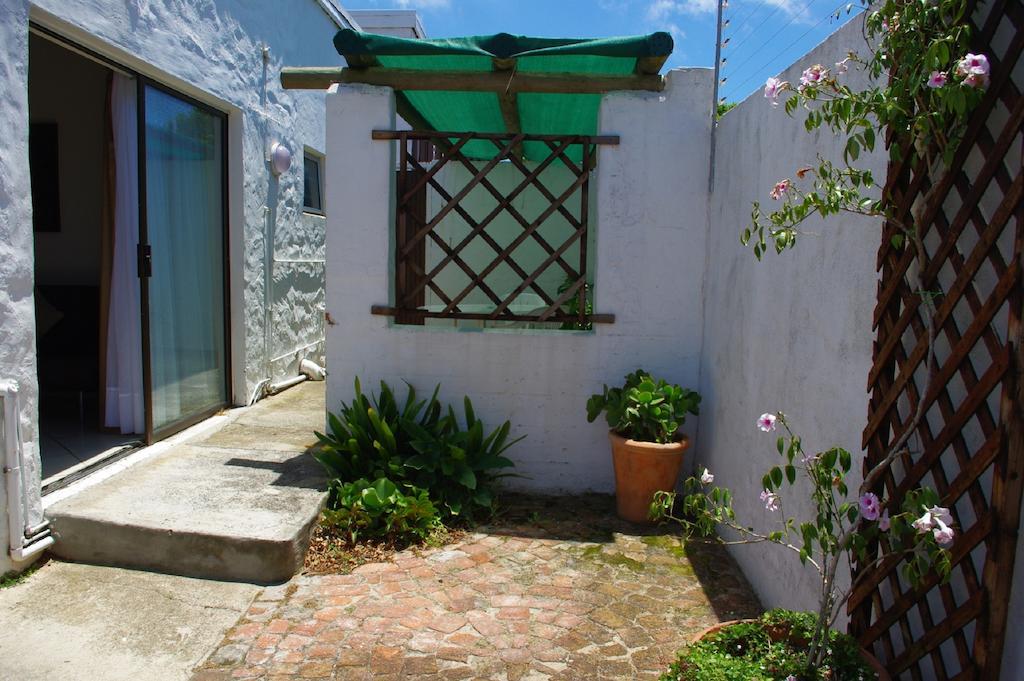 פורט אליזבת' Aqua Marine Guest House מראה חיצוני תמונה