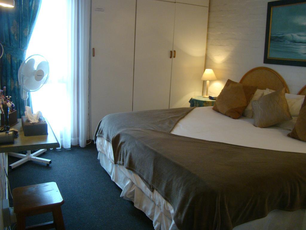 פורט אליזבת' Aqua Marine Guest House מראה חיצוני תמונה