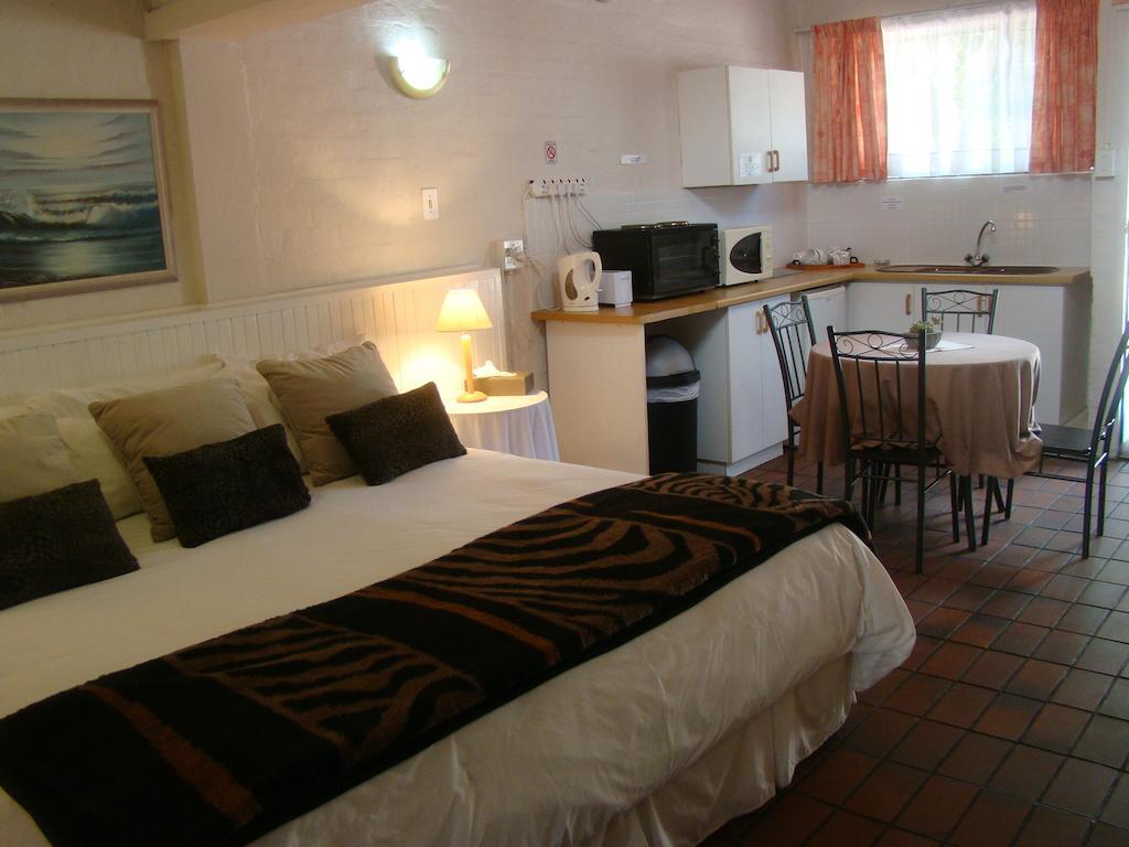 פורט אליזבת' Aqua Marine Guest House חדר תמונה